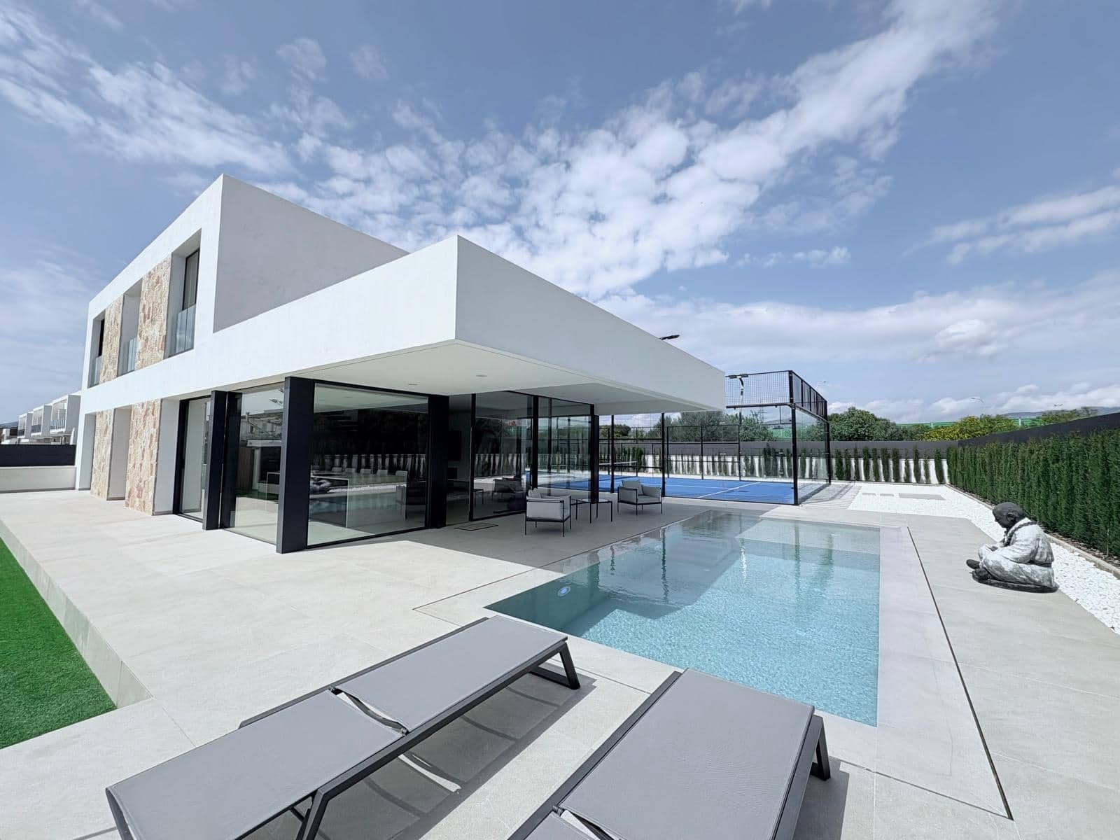 Chalet de 3 habitaciones en Marratxí en alquiler con piscina garaje - 14.000 € (Ref: 9676421)