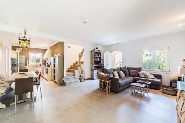 4 makuuhuone Huvila myytävänä paikassa Playas de Muro / Platges de Muro, Muro mukana 
autotalli - 1 750 000 € (Ref: 9679268)