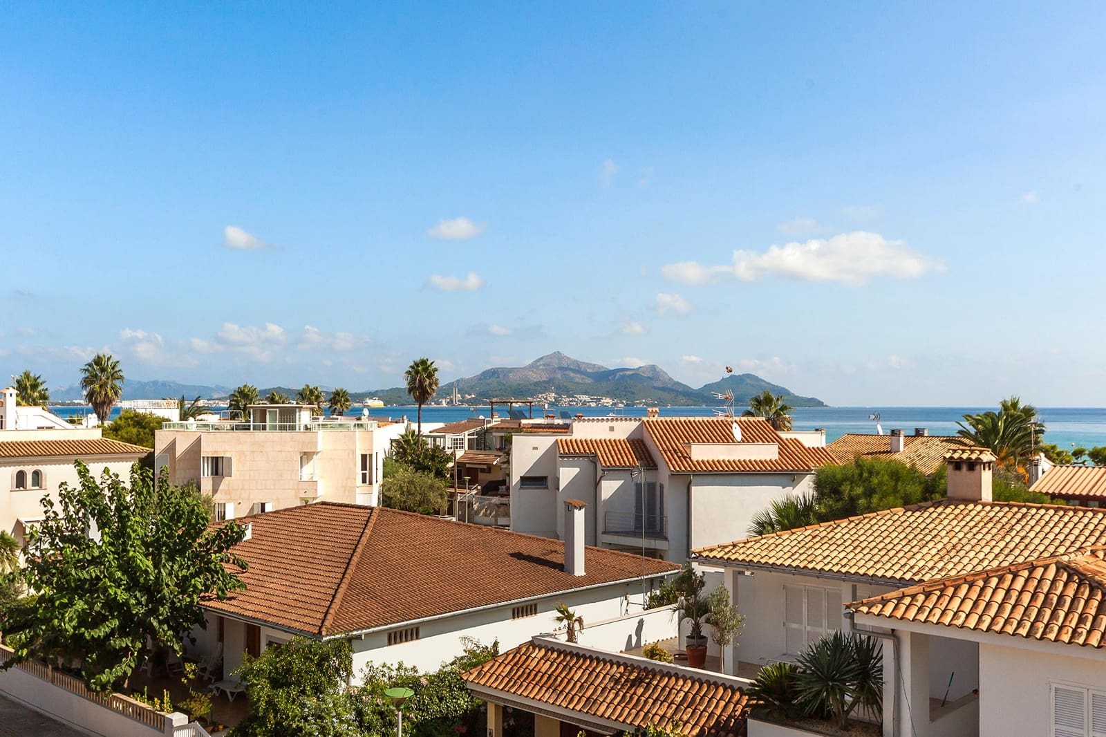 4 makuuhuone Huvila myytävänä paikassa Muro mukana 
autotalli - 1 750 000 € (Ref: 9679268)