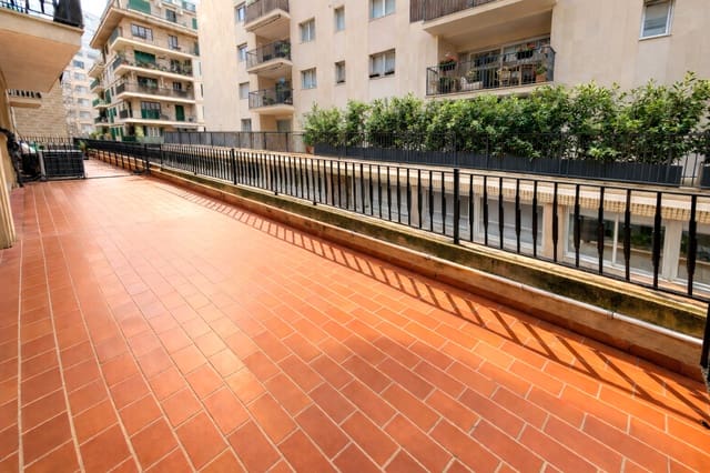 Local Comercial de 4 habitaciones en El Mercat, Palma de Mallorca en alquiler - 2.000 € (Ref: 9685783)