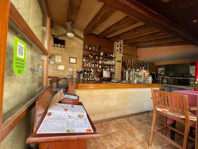 Commerciale in vendita in Cala Fornells, Calvià con garage - 950.000 € (Rif: 9685784)