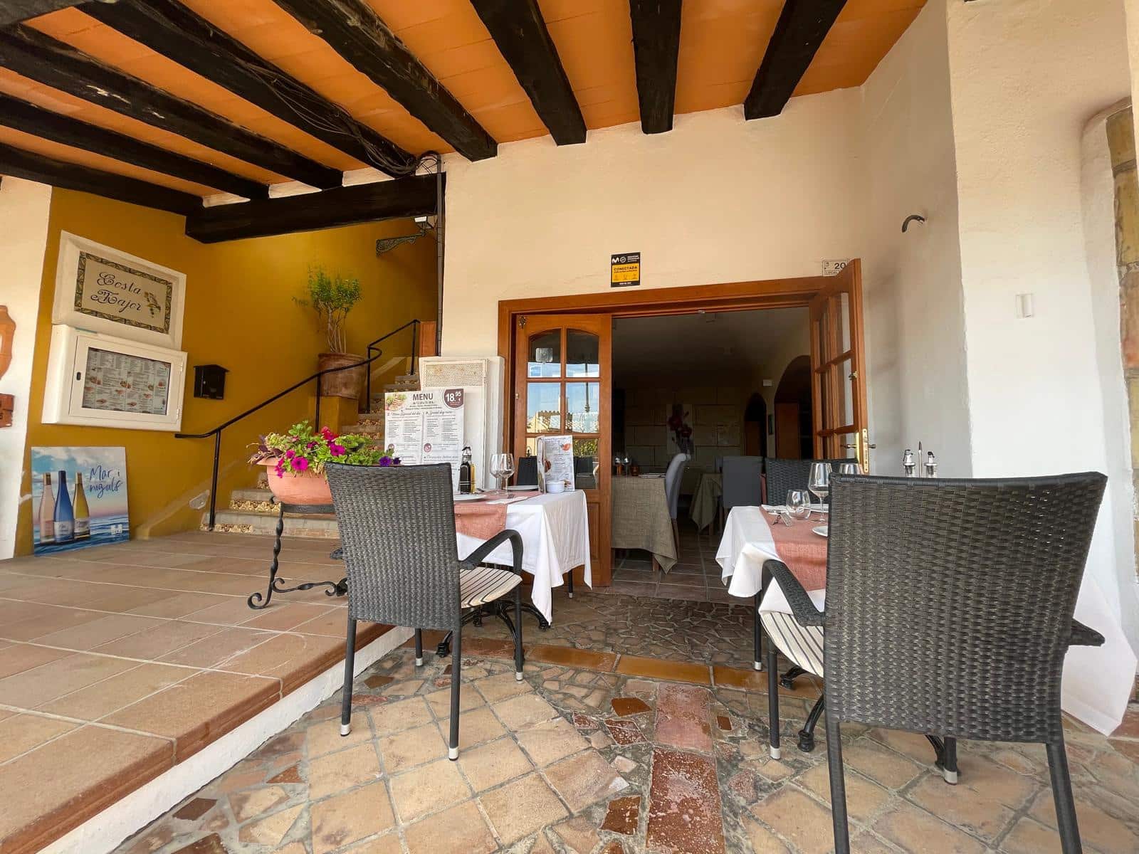 Commercial for sale in Cala Fornells with garage - € 950,000 (Ref: 9685784)