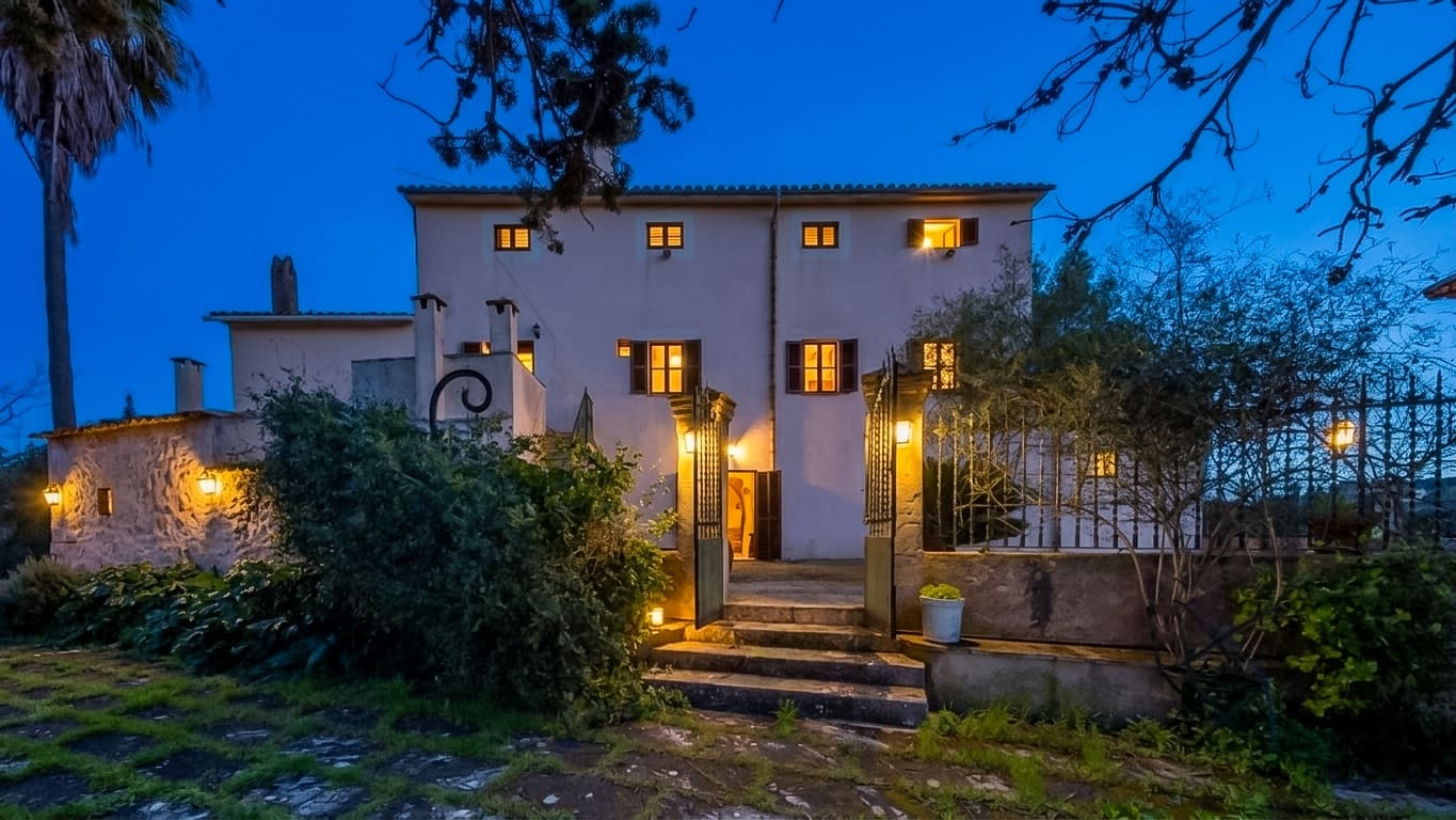 6 sypialnia Finka/Dom wiejski na sprzedaż w Establiments z basenem garażem - 3 900 000 € (Ref: 9685785)