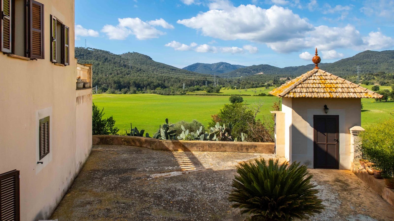 6 sypialnia Finka/Dom wiejski na sprzedaż w Establiments z basenem garażem - 3 900 000 € (Ref: 9685785)