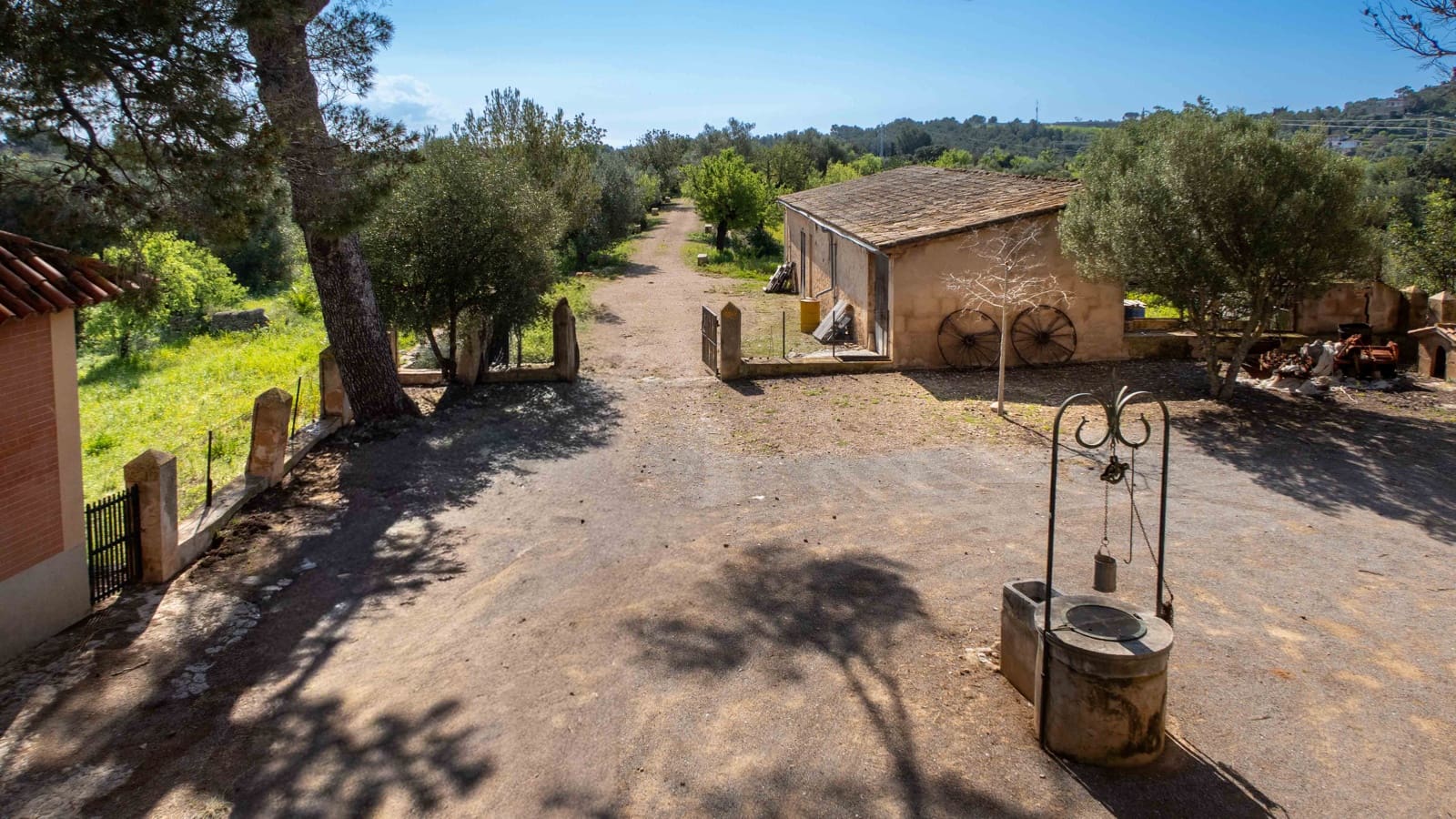 6 sypialnia Finka/Dom wiejski na sprzedaż w Establiments z basenem garażem - 3 900 000 € (Ref: 9685785)