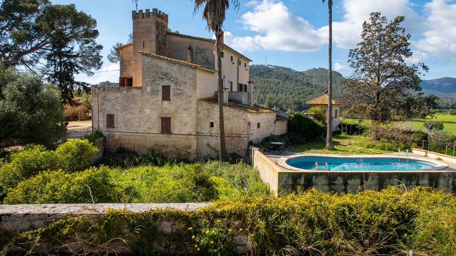 6 sypialnia Finka/Dom wiejski na sprzedaż w Establiments z basenem garażem - 3 900 000 € (Ref: 9685785)