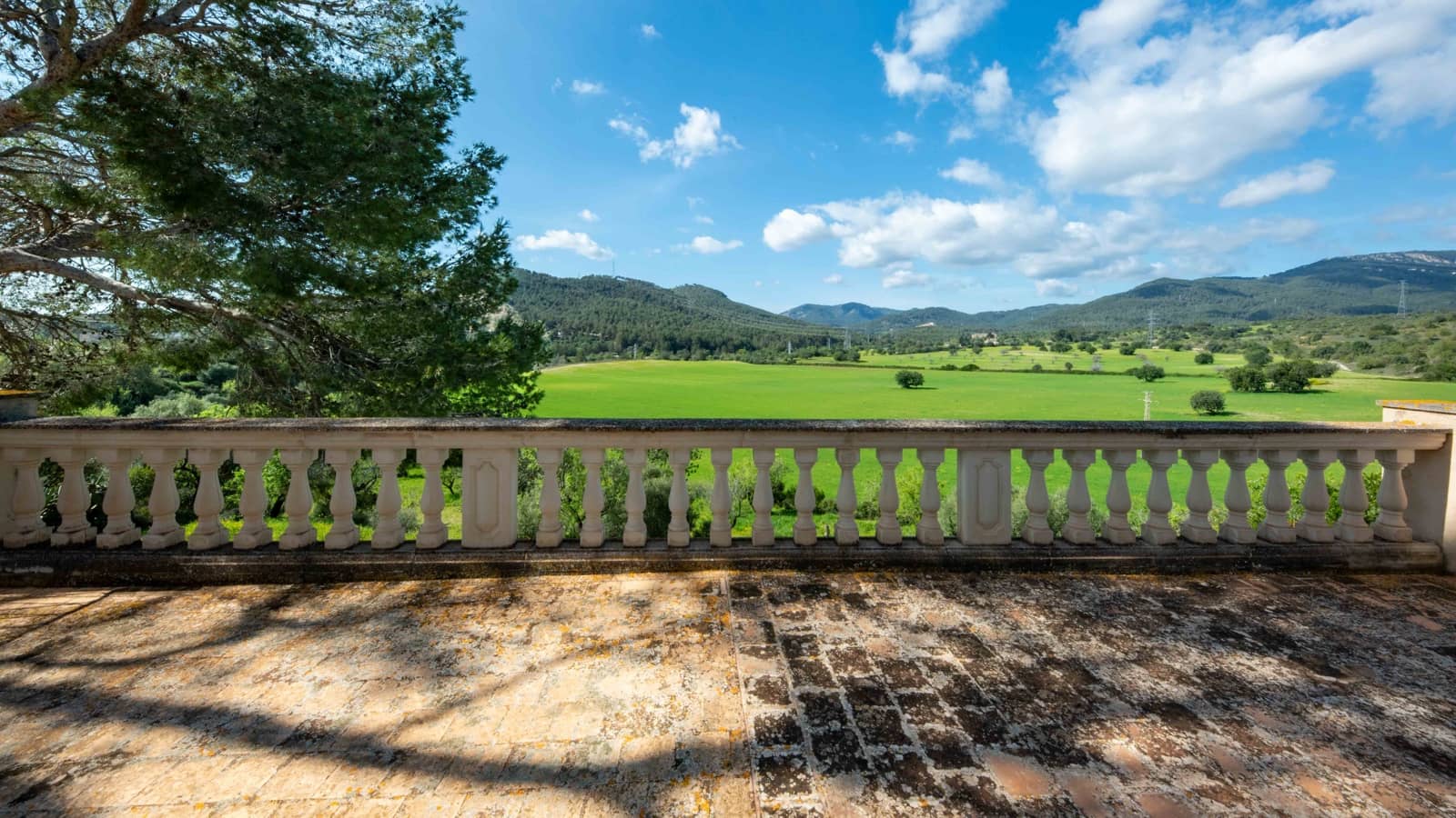 6 sypialnia Finka/Dom wiejski na sprzedaż w Establiments z basenem garażem - 3 900 000 € (Ref: 9685785)