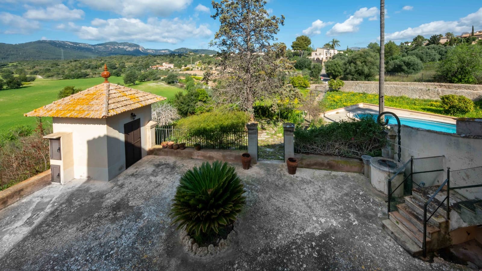 6 sypialnia Finka/Dom wiejski na sprzedaż w Establiments z basenem garażem - 3 900 000 € (Ref: 9685785)