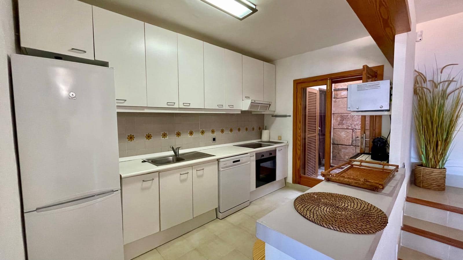 3 bedroom Apartment for rent in Sant Elm with garage - € 2,700 (Ref: 9688554)