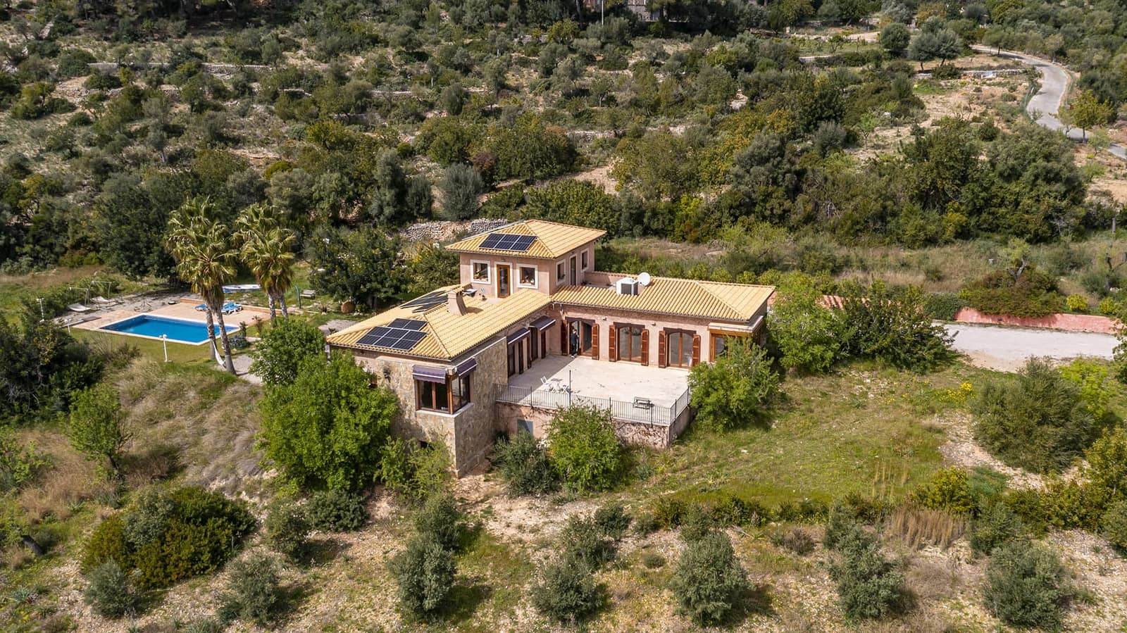 6 Zimmer Finca/Landgut zu verkaufen in Bunyola mit Pool Garage - 3.500.000 € (Ref: 9688556)