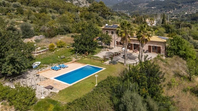 6 Zimmer Finca/Landgut zu verkaufen in Bunyola mit Pool Garage - 3.500.000 € (Ref: 9688556)