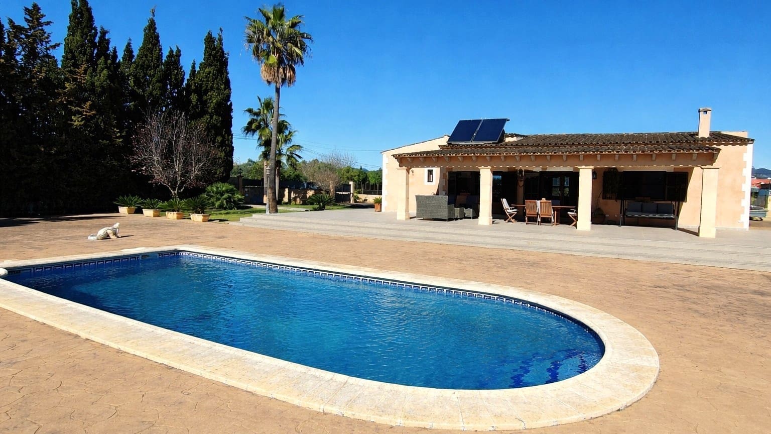 4 bedroom Finca/Country House for rent in Sencelles with pool garage - € 4,000 (Ref: 9694330)