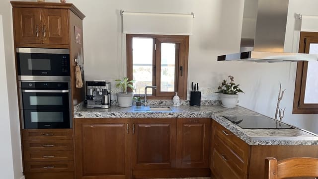 Finca/Maison de Campagne de 4 chambres à louer à Sencelles avec piscine garage - 4 000 € (Ref: 9694330)