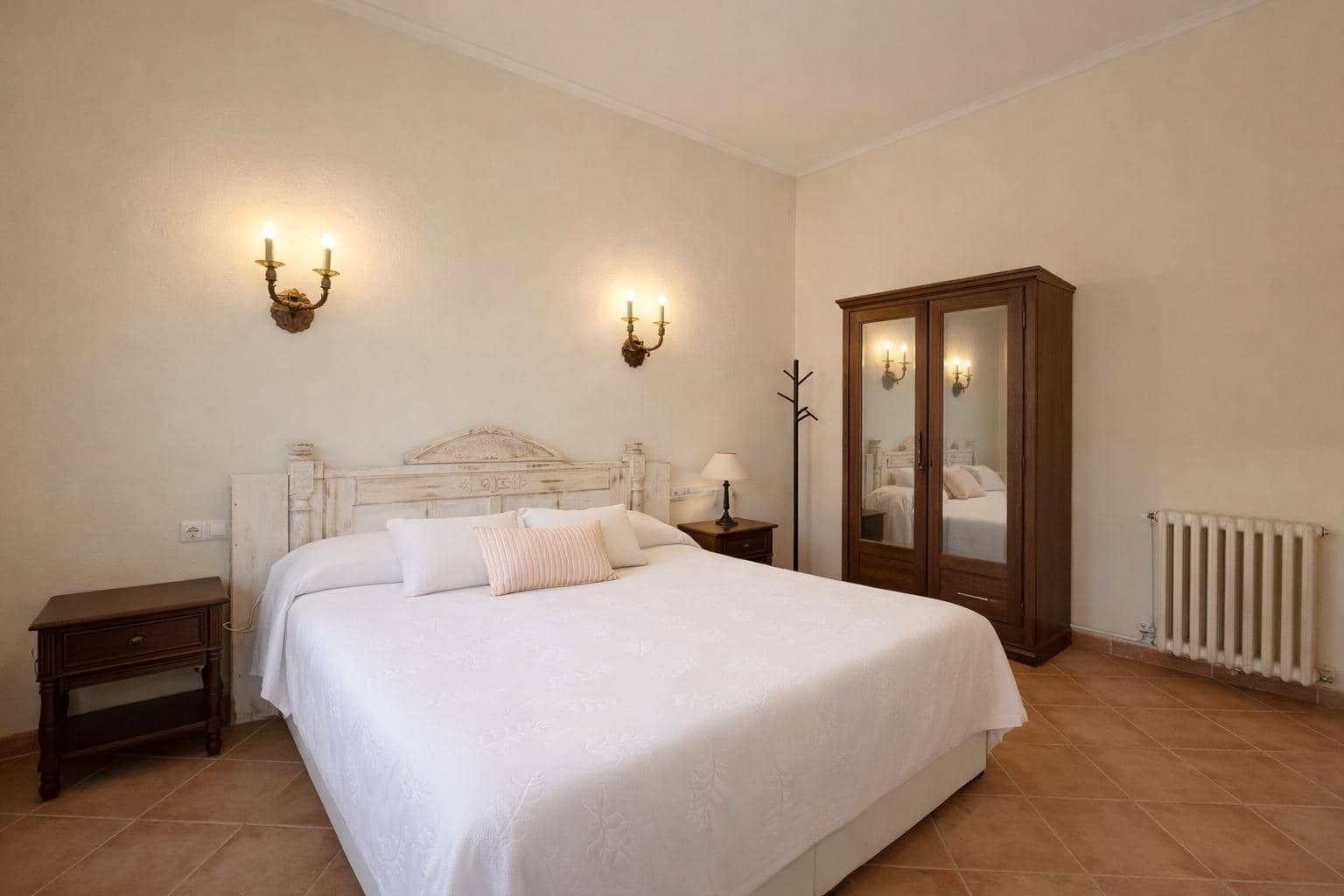 3 bedroom Townhouse for rent in Sa Pobla with garage - € 3,000 (Ref: 9697814)