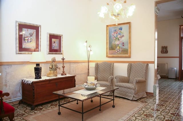 3 slaapkamer Huis te huur in Sa Pobla met garage - € 3.000 (Ref: 9697814)