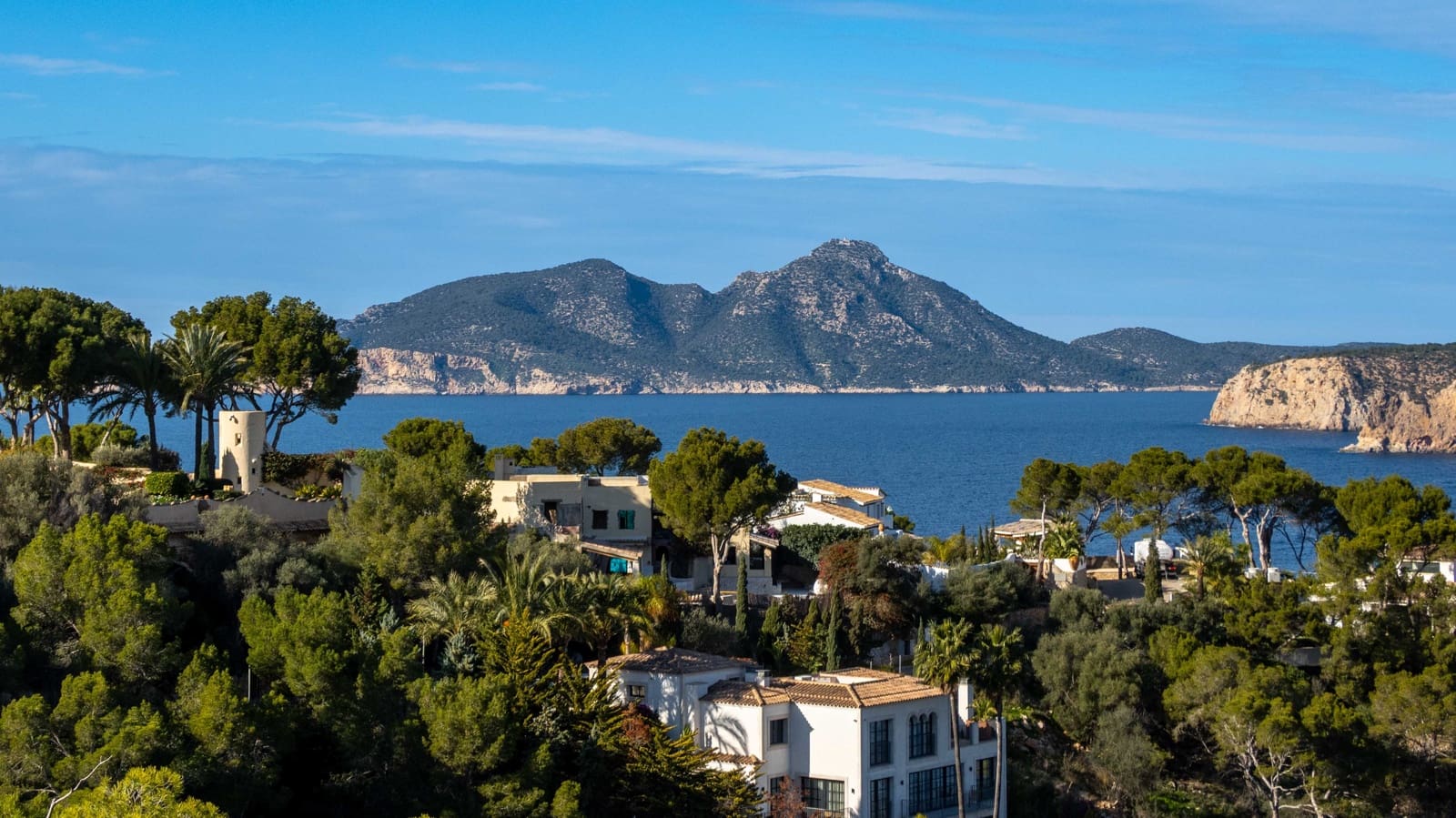 3 bedroom Apartment for sale in Puerto de Andratx with garage - € 3,200,000 (Ref: 9697817)