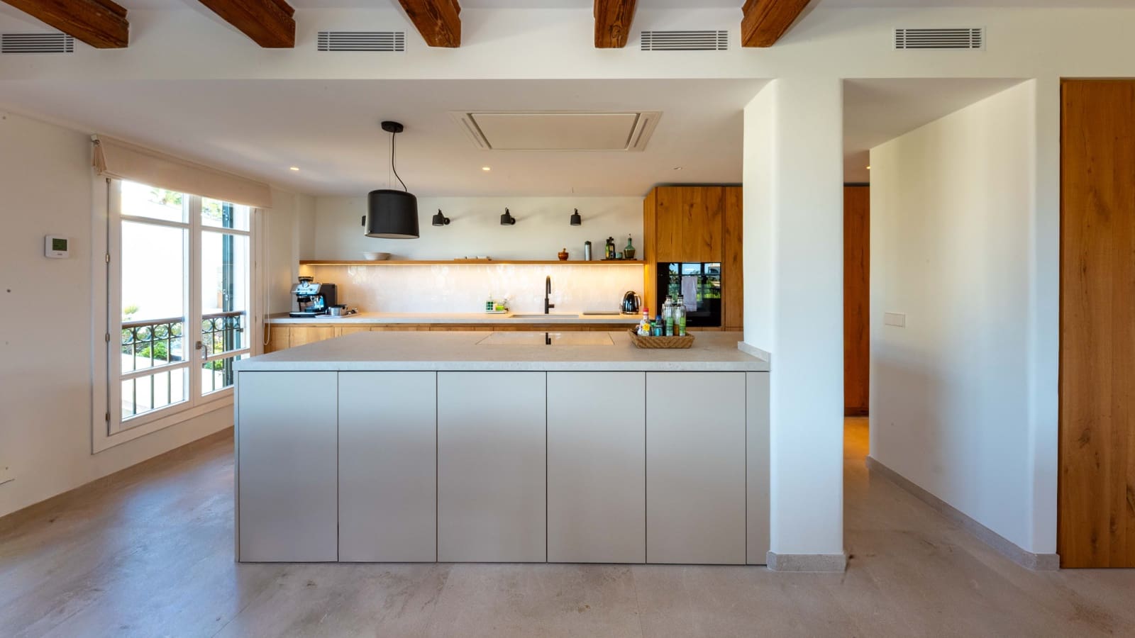 3 bedroom Apartment for sale in Puerto de Andratx with garage - € 3,200,000 (Ref: 9697817)