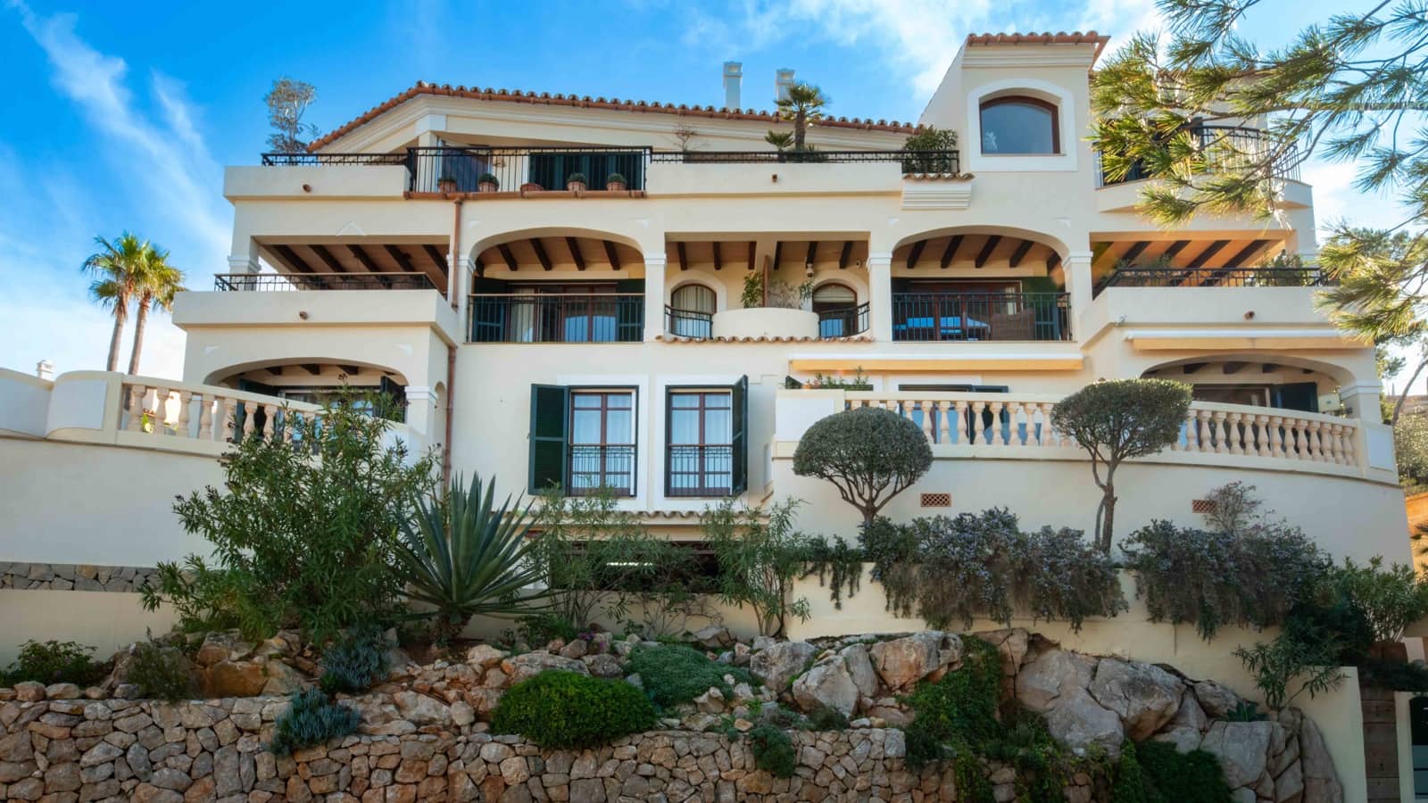 3 bedroom Apartment for sale in Puerto de Andratx with garage - € 3,200,000 (Ref: 9697817)