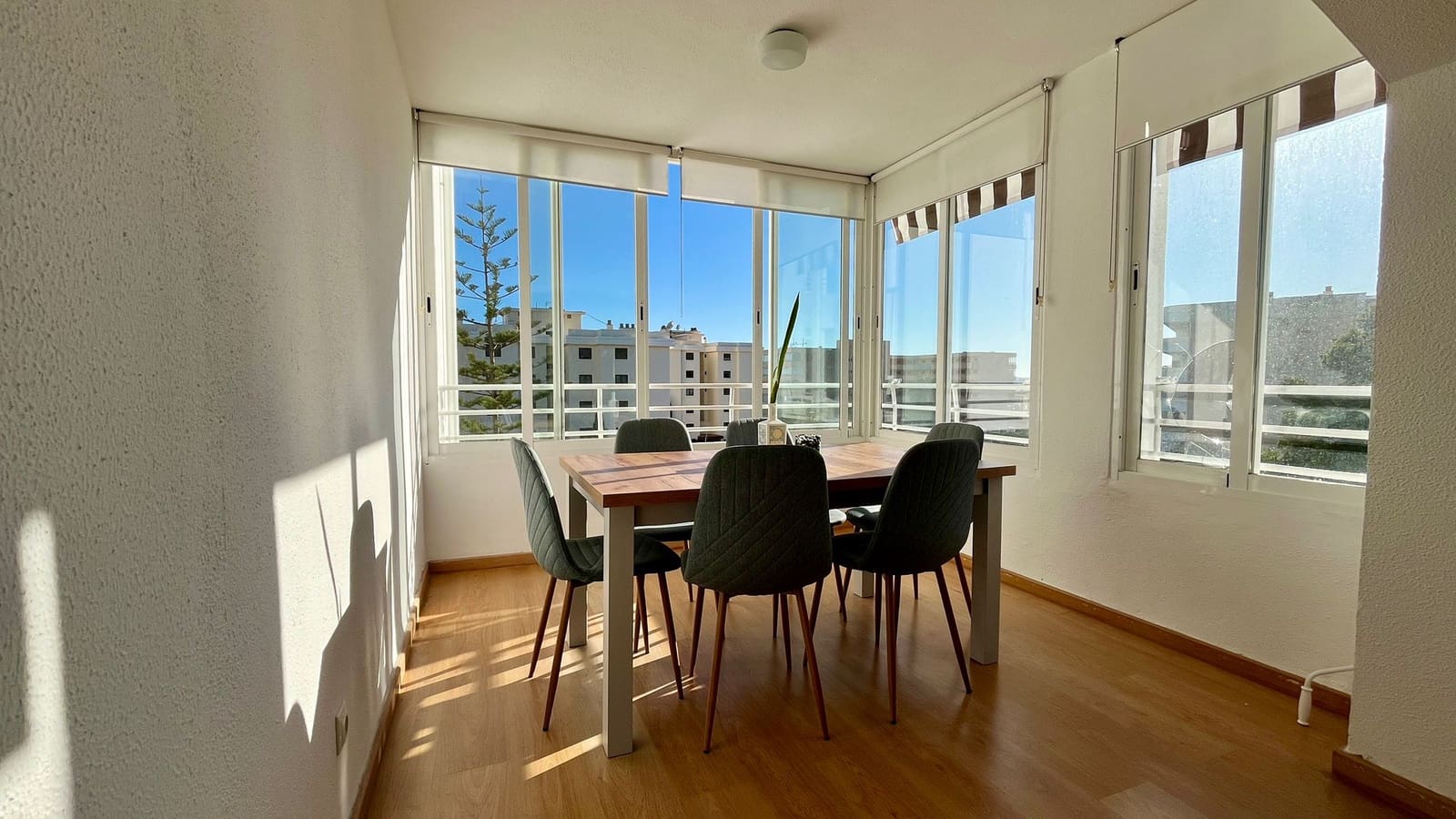 2 bedroom Apartment for rent in Portals Nous with garage - € 2,500 (Ref: 9697818)