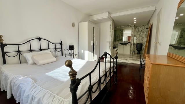 2 bedroom Apartment for rent in Portals Nous, Calvià with garage - € 2,500 (Ref: 9697818)