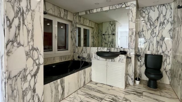 2 bedroom Apartment for rent in Portals Nous, Calvià with garage - € 2,500 (Ref: 9697818)