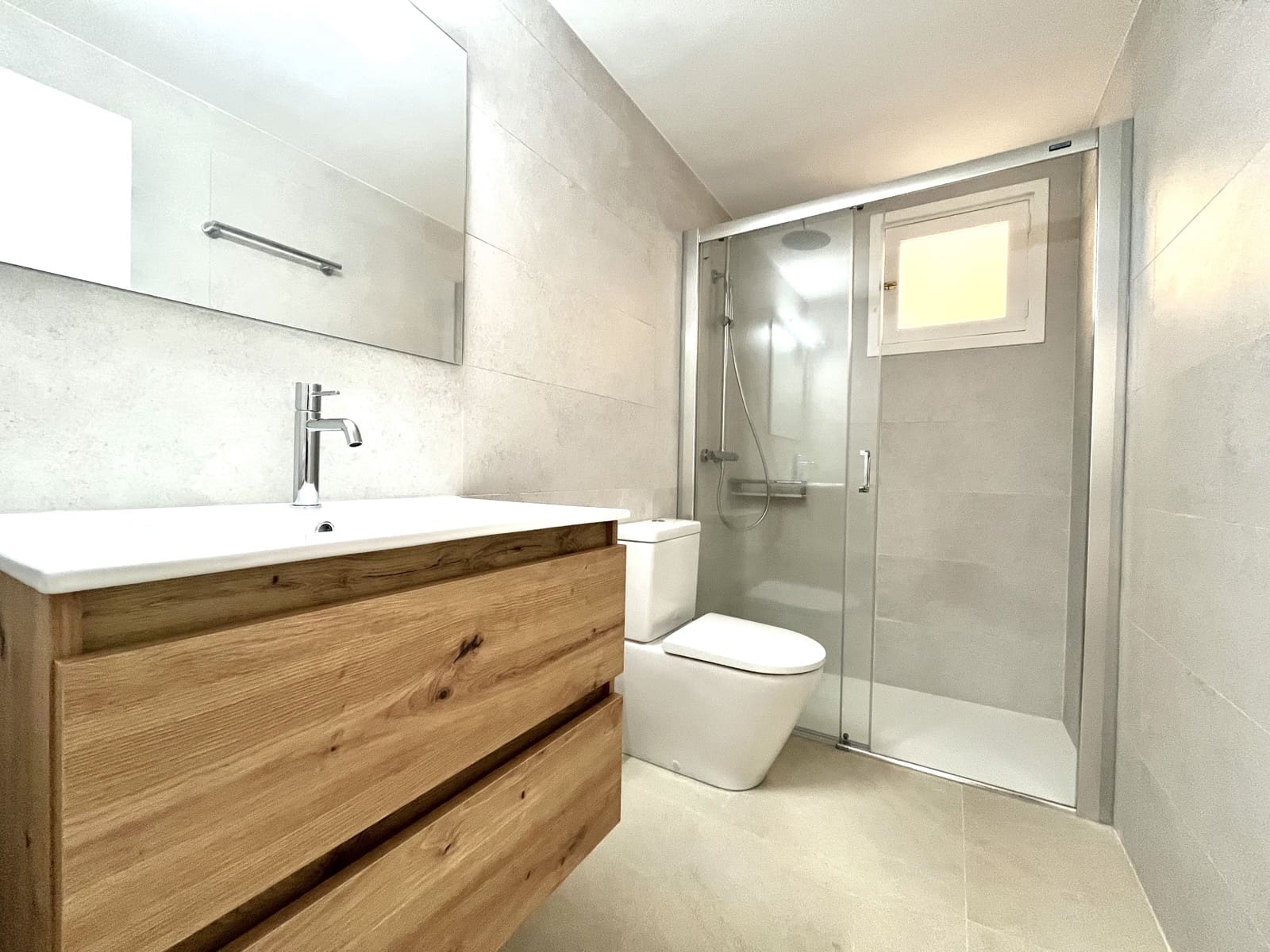 3 bedroom Apartment for rent in Cala Mayor with garage - € 2,700 (Ref: 9700146)