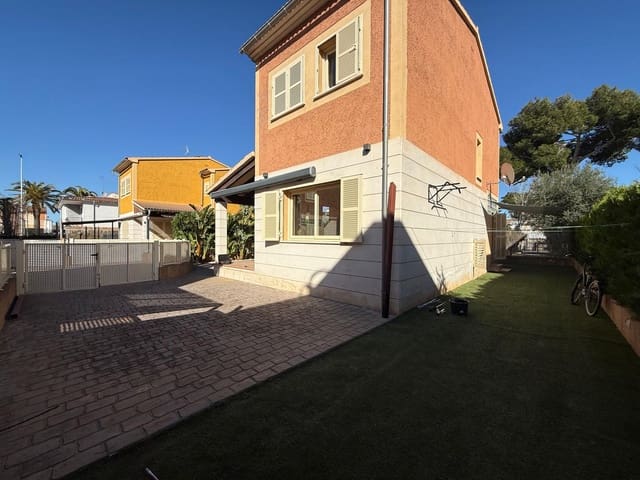 Villa/Maison de 3 chambres à louer à Puerto de Alcudia, Alcúdia avec garage - 2 000 € (Ref: 9700147)