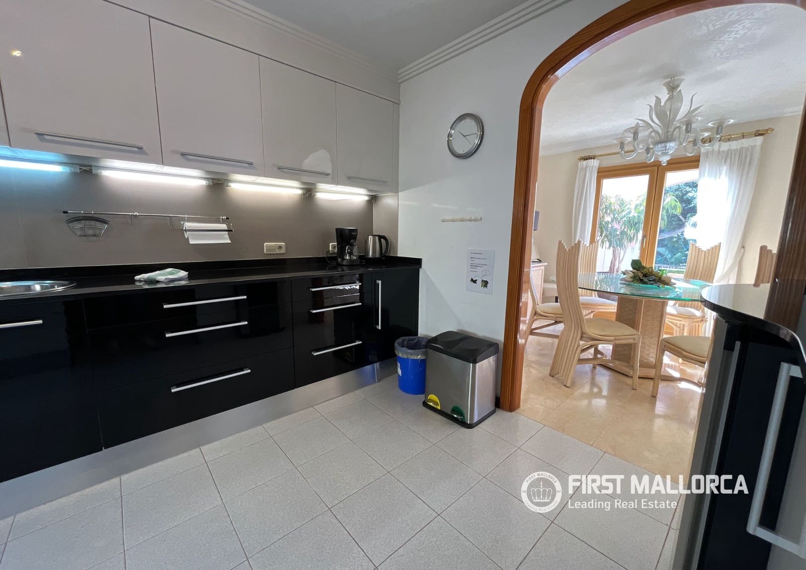 Pareado de 3 habitaciones en Aucanada en venta con piscina garaje - 2.500.000 € (Ref: 9716724)