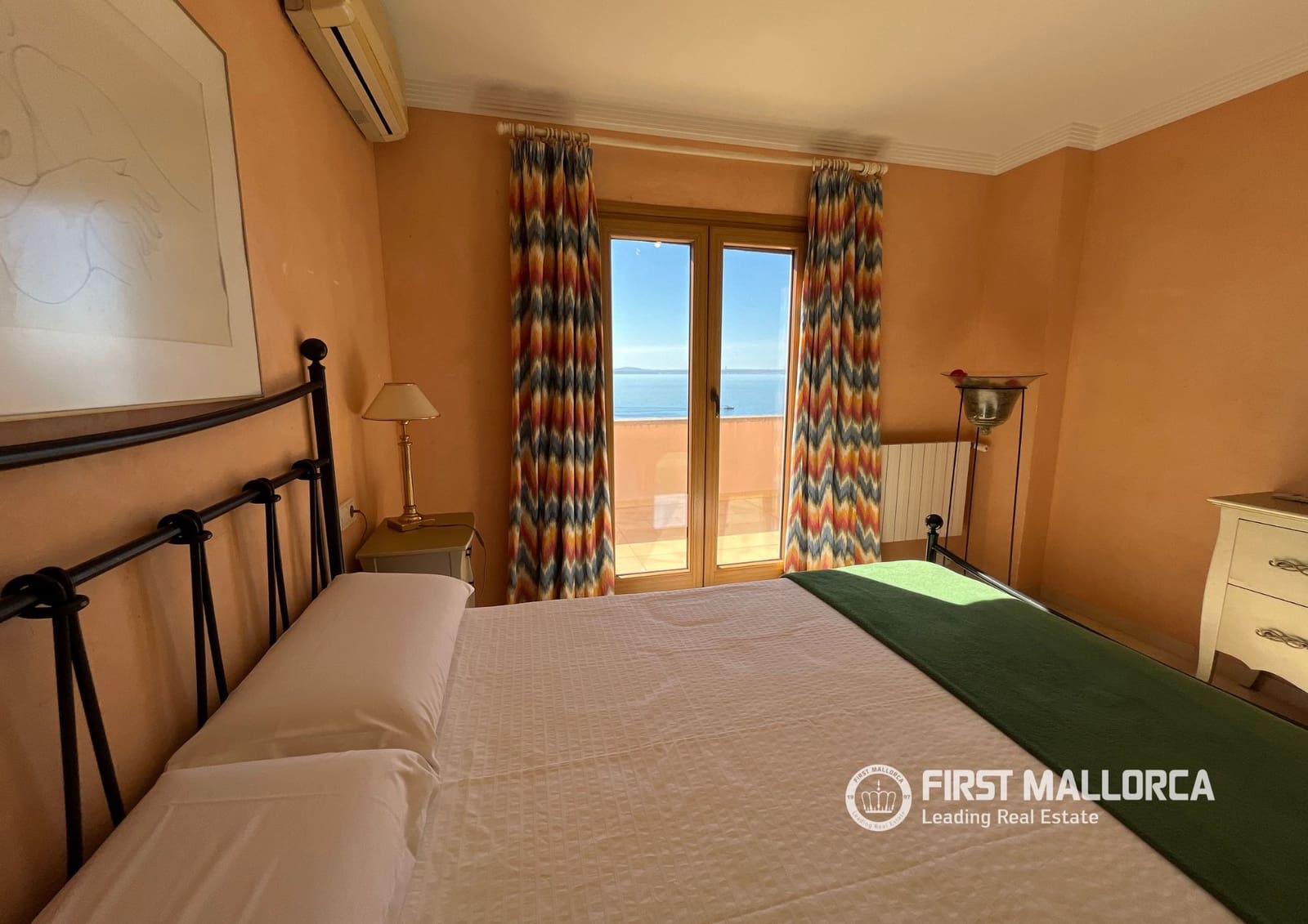 Pareado de 3 habitaciones en Aucanada en venta con piscina garaje - 2.500.000 € (Ref: 9716724)