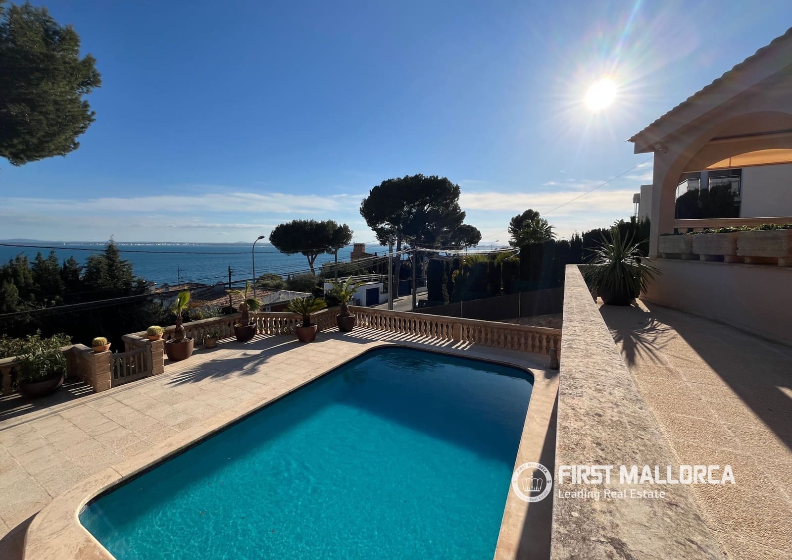 Pareado de 3 habitaciones en Aucanada en venta con piscina garaje - 2.500.000 € (Ref: 9716724)