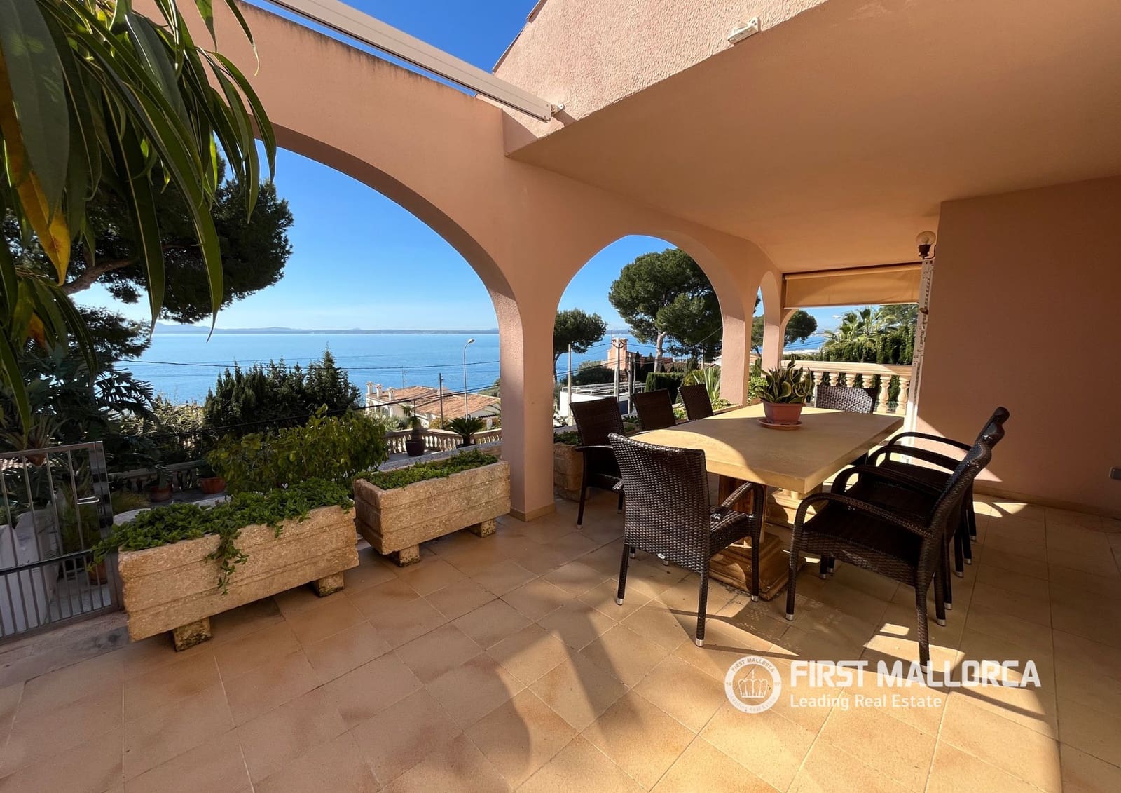 Pareado de 3 habitaciones en Aucanada en venta con piscina garaje - 2.500.000 € (Ref: 9716724)