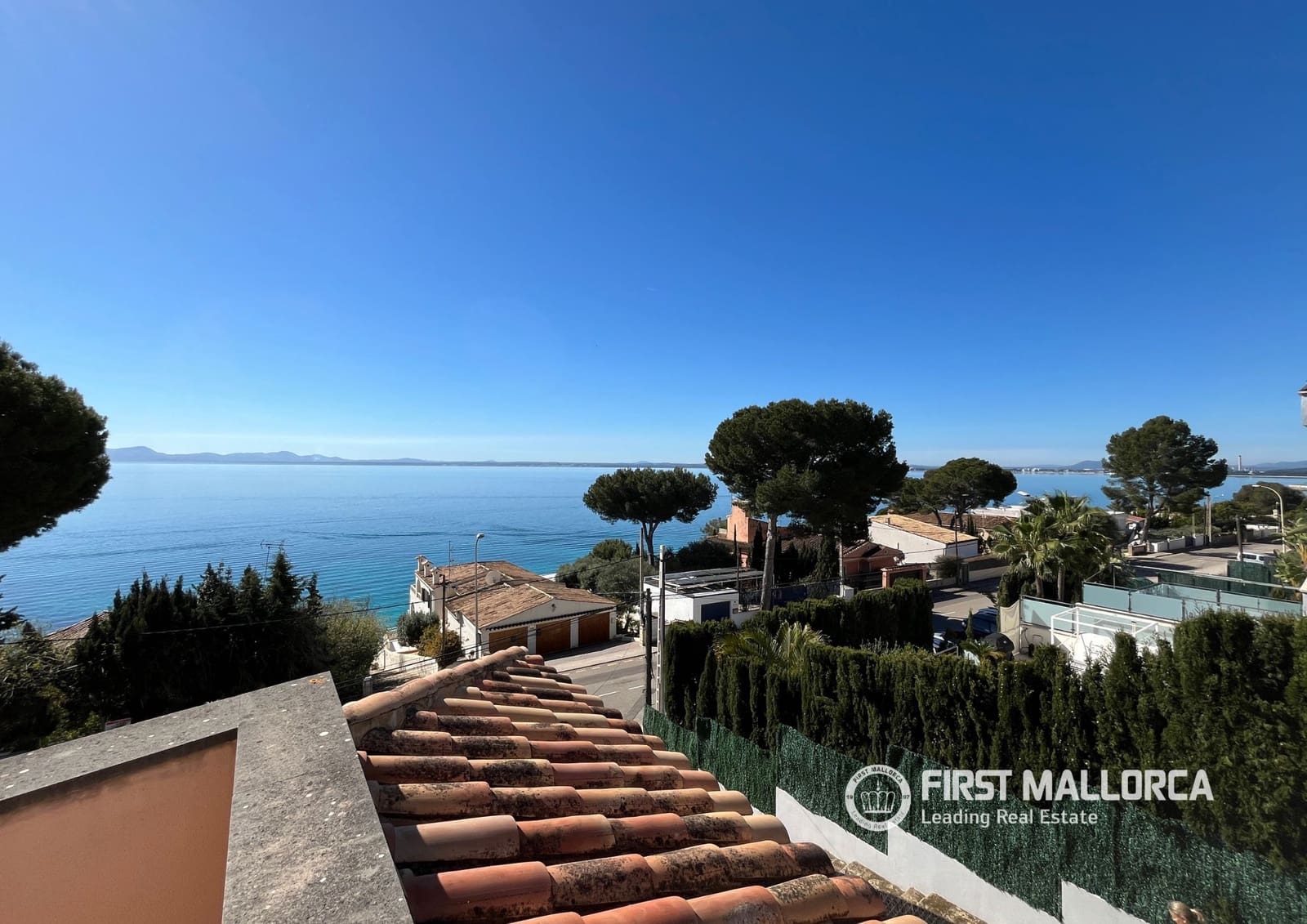 Pareado de 3 habitaciones en Aucanada en venta con piscina garaje - 2.500.000 € (Ref: 9716724)