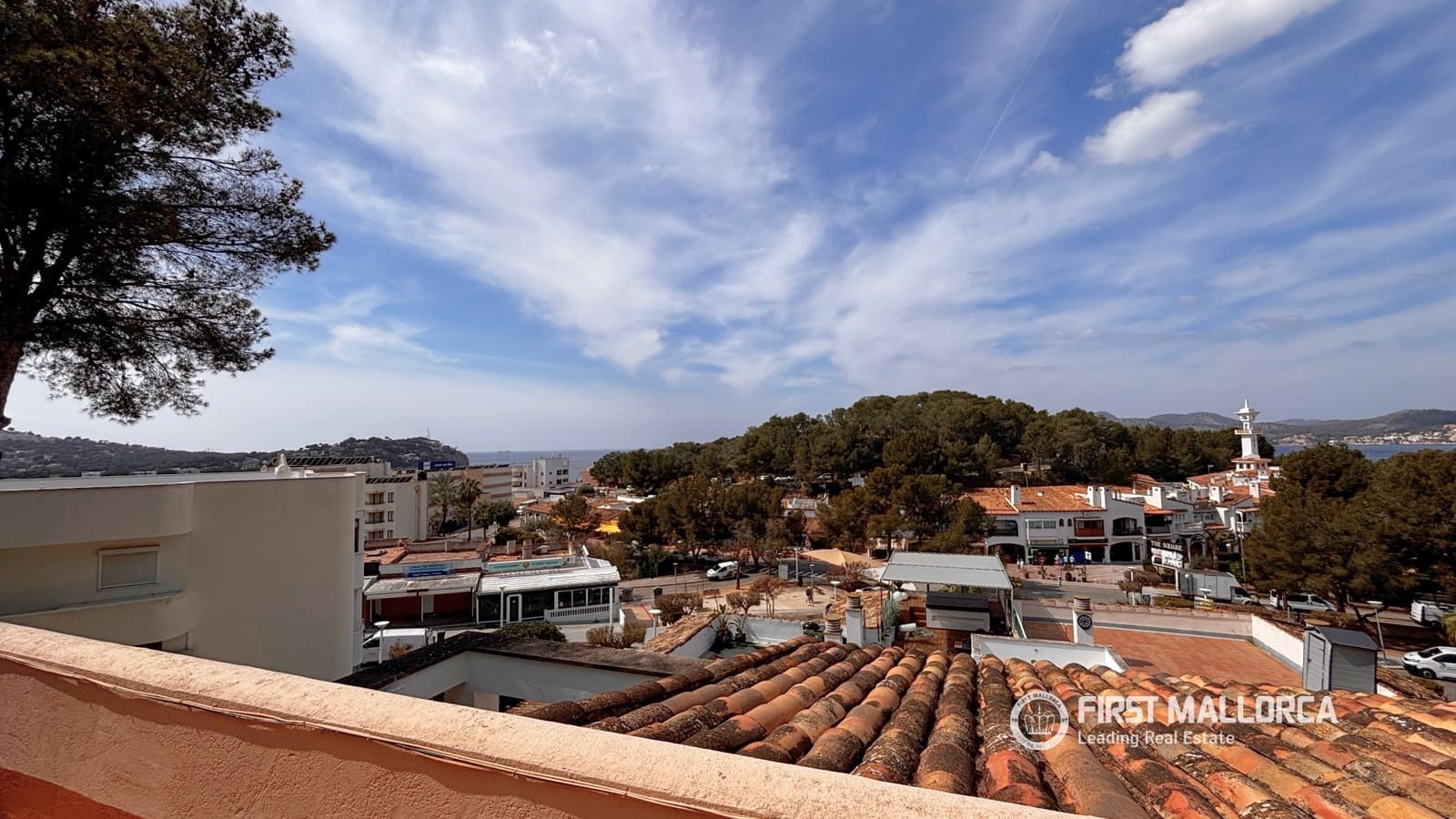 8 bedroom Villa for sale in Santa Ponsa with garage - € 1,100,000 (Ref: 9716726)