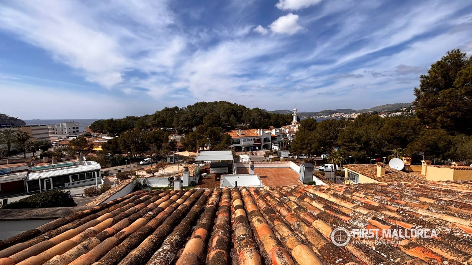 8 bedroom Villa for sale in Santa Ponsa with garage - € 1,100,000 (Ref: 9716726)