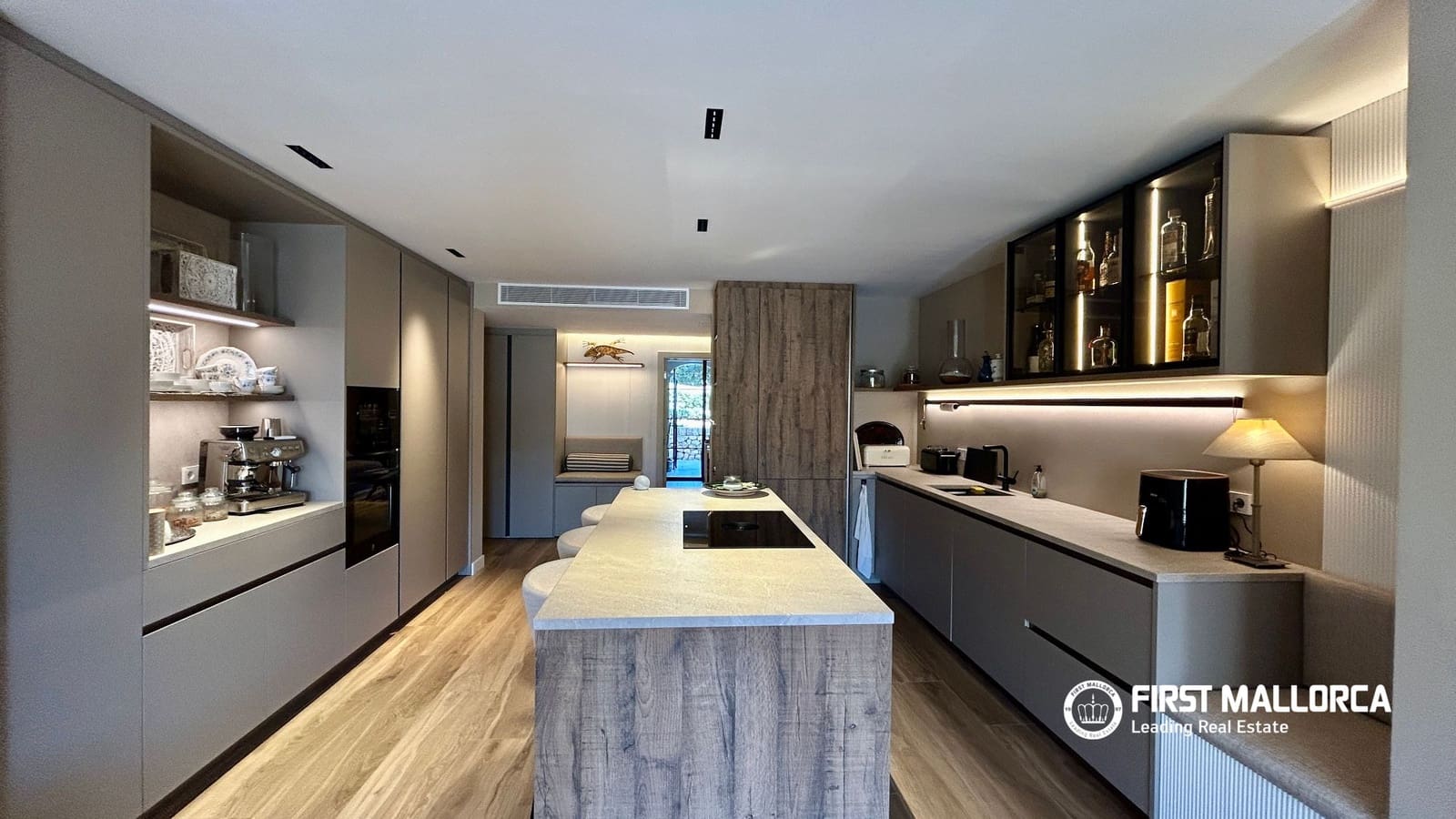 3 sovrum Lägenhet att hyra i Santa Ponsa med garage - 4 500 € (Ref: 9716731)