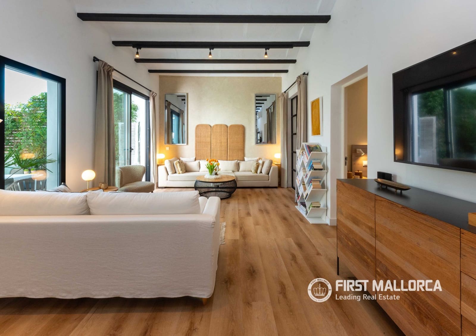 4 bedroom Townhouse for sale in Palma de Mallorca with pool garage - € 2,290,000 (Ref: 9720941)