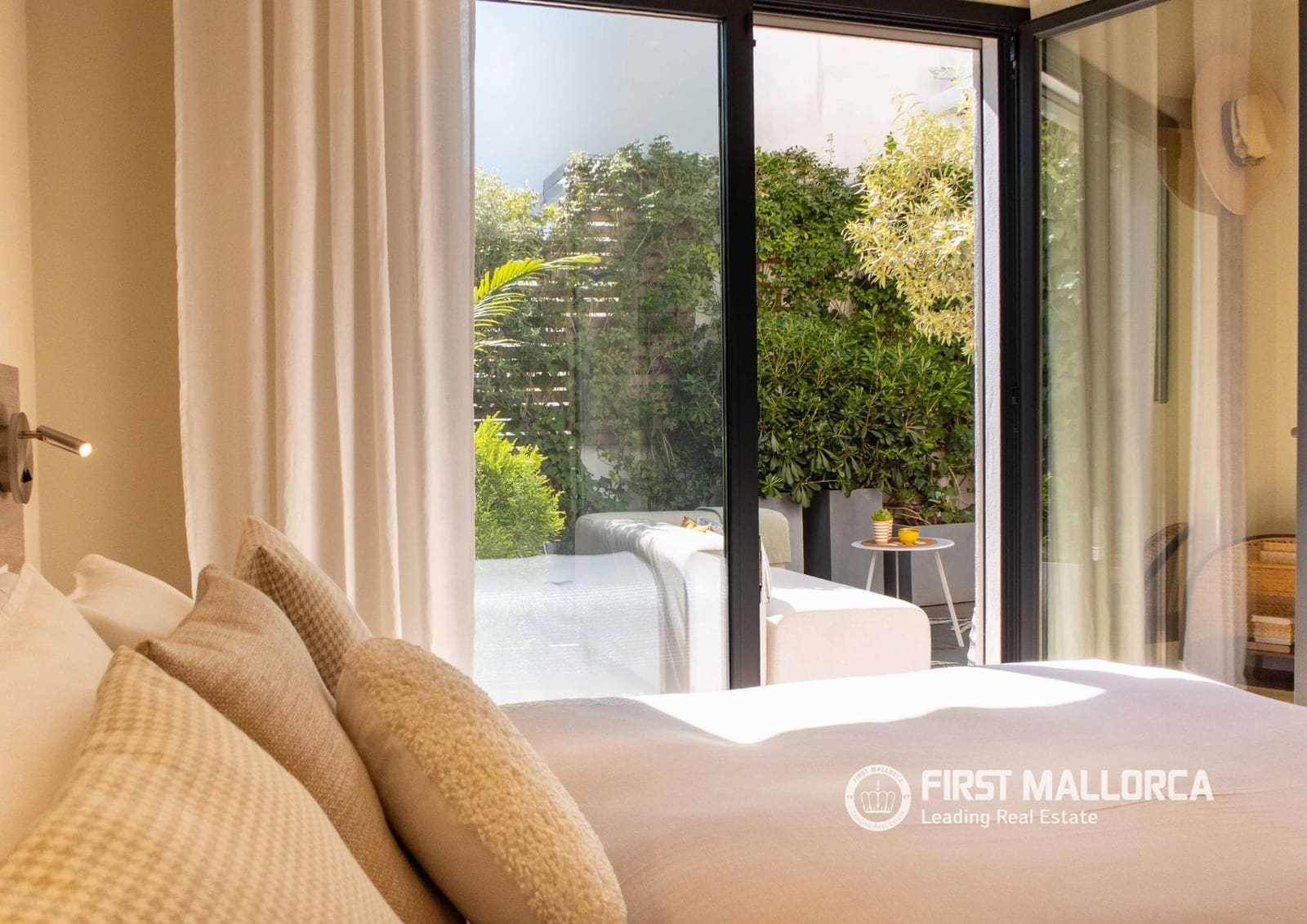 4 bedroom Townhouse for sale in Palma de Mallorca with pool garage - € 2,290,000 (Ref: 9720941)