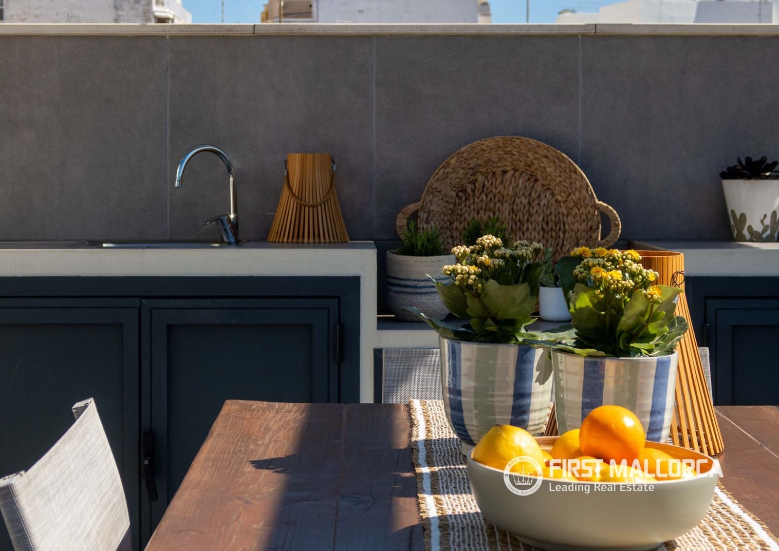 4 bedroom Townhouse for sale in Palma de Mallorca with pool garage - € 2,290,000 (Ref: 9720941)