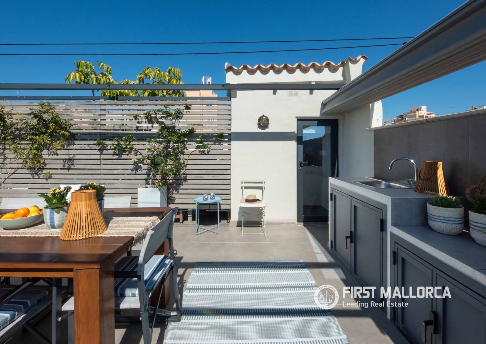 4 bedroom Townhouse for sale in Palma de Mallorca with pool garage - € 2,290,000 (Ref: 9720941)