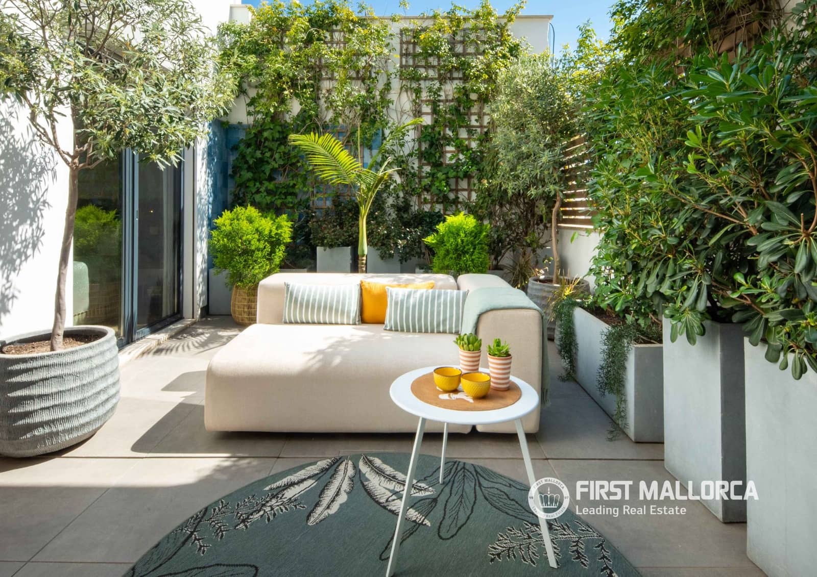 4 bedroom Townhouse for sale in Palma de Mallorca with pool garage - € 2,290,000 (Ref: 9720941)