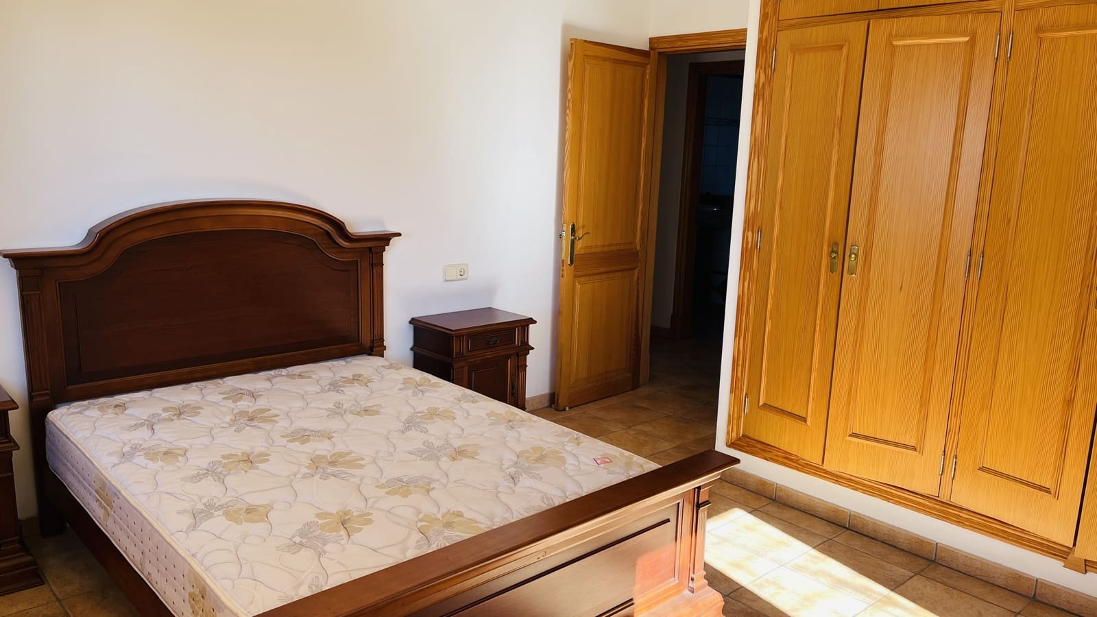 4 bedroom Finca/Country House for rent in Campos with pool garage - € 3,000 (Ref: 9720942)