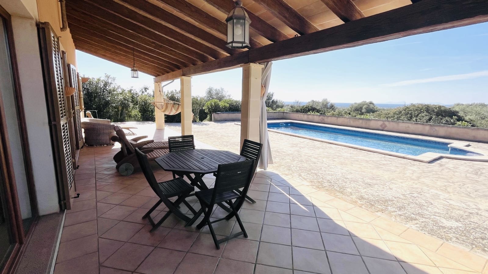 4 bedroom Finca/Country House for rent in Campos with pool garage - € 3,000 (Ref: 9720942)