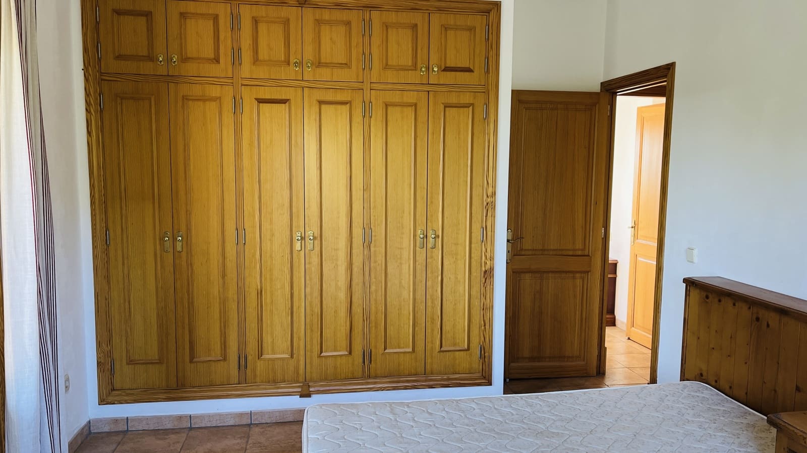 4 bedroom Finca/Country House for rent in Campos with pool garage - € 3,000 (Ref: 9720942)