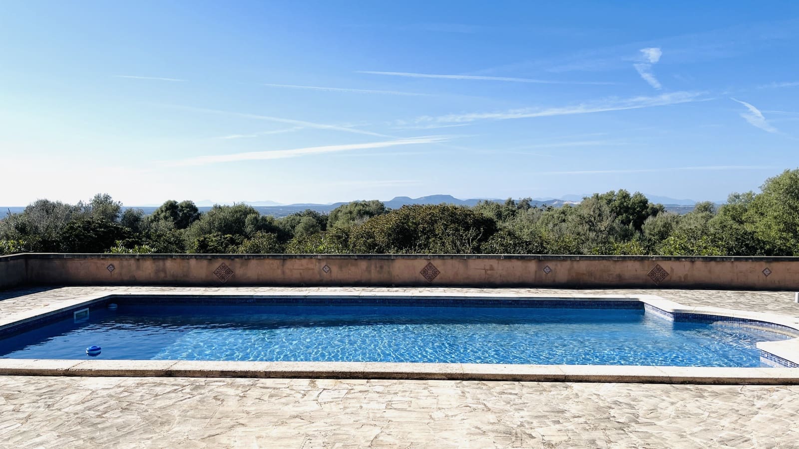 4 bedroom Finca/Country House for rent in Campos with pool garage - € 3,000 (Ref: 9720942)