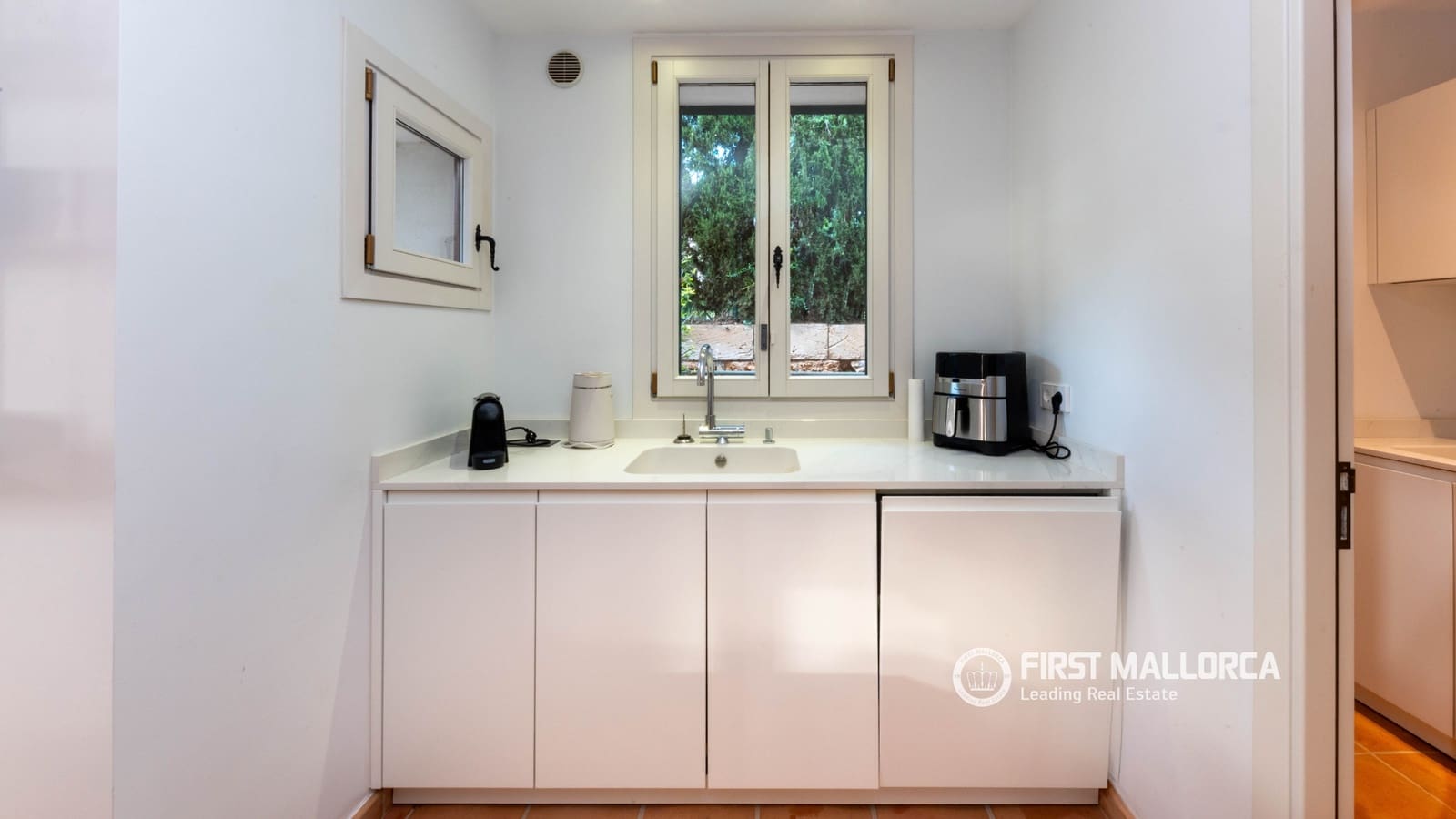 3 soverom Villa til salgs i Santa Ponsa med svømmebasseng garasje - € 2 550 000 (Ref: 9720943)