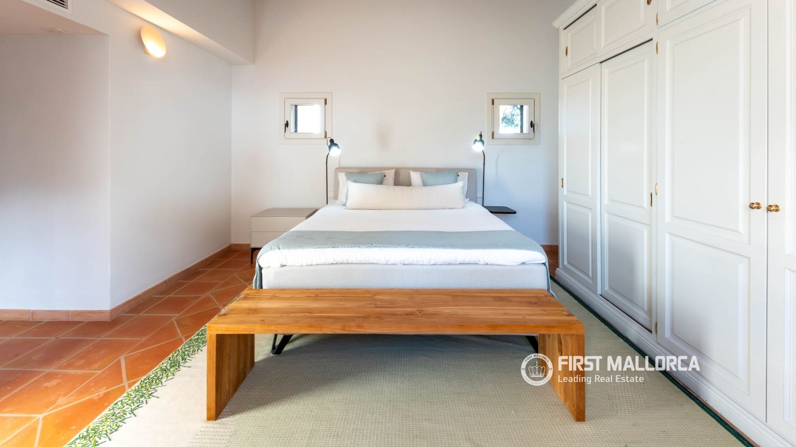 3 soverom Villa til salgs i Santa Ponsa med svømmebasseng garasje - € 2 550 000 (Ref: 9720943)