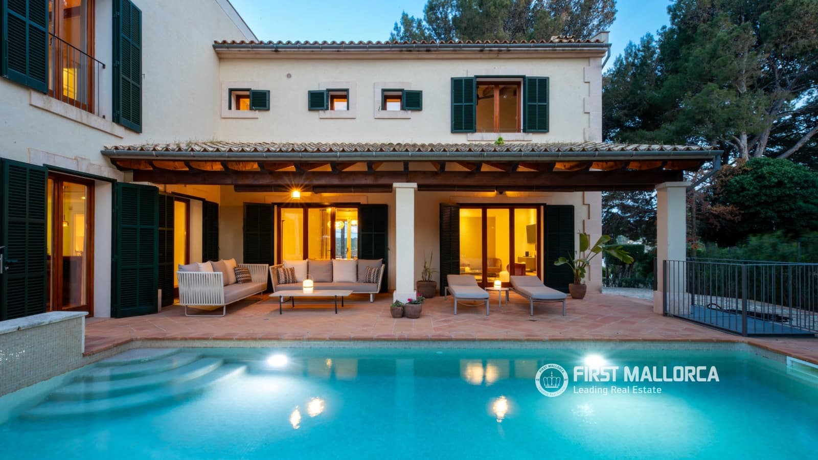 3 soverom Villa til salgs i Santa Ponsa med svømmebasseng garasje - € 2 550 000 (Ref: 9720943)