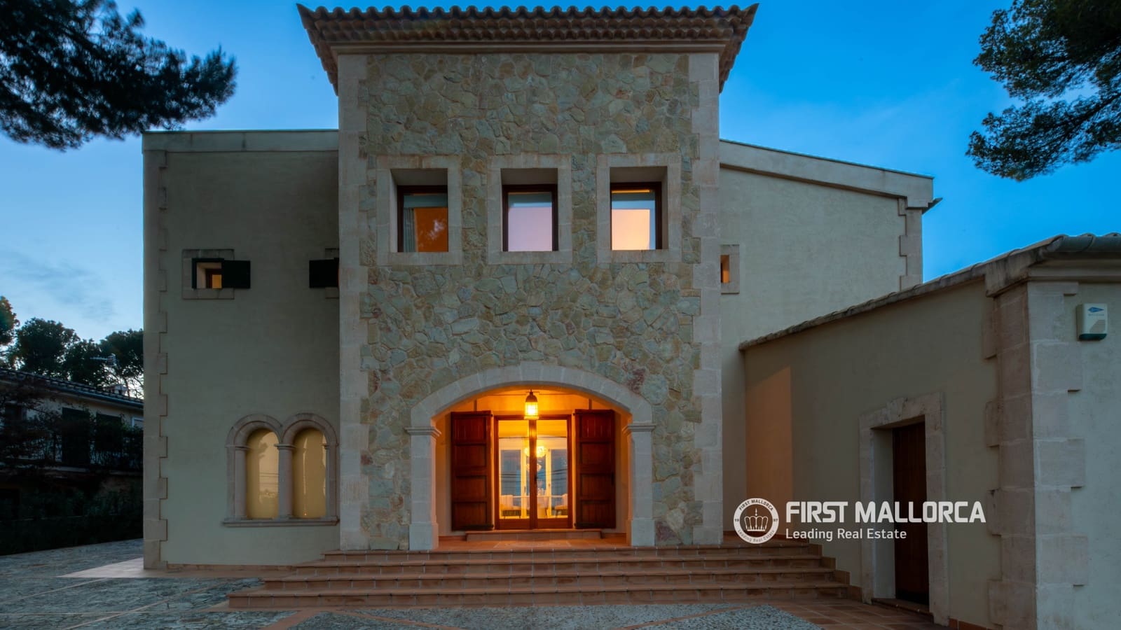 3 soverom Villa til salgs i Santa Ponsa med svømmebasseng garasje - € 2 550 000 (Ref: 9720943)