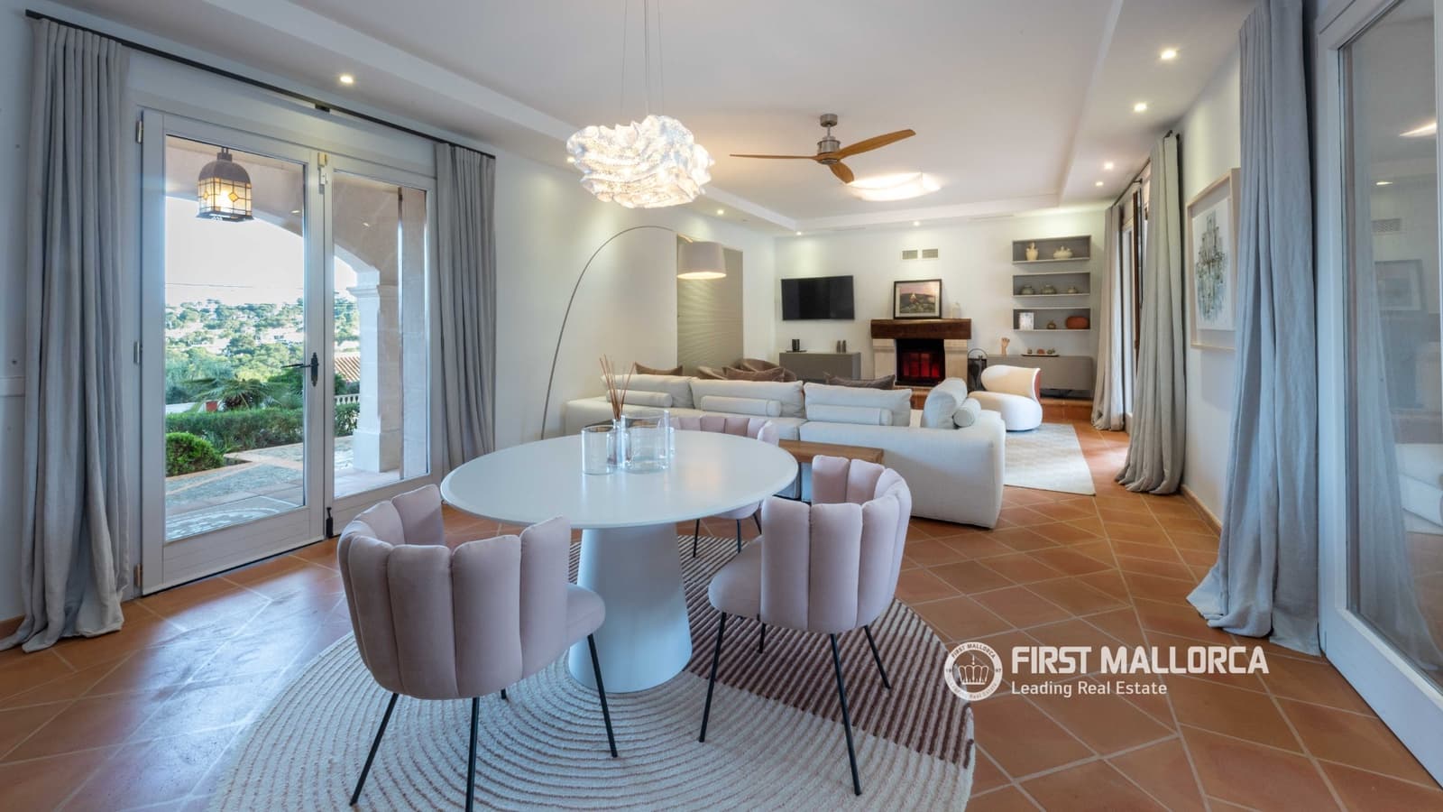 3 soverom Villa til salgs i Santa Ponsa med svømmebasseng garasje - € 2 550 000 (Ref: 9720943)