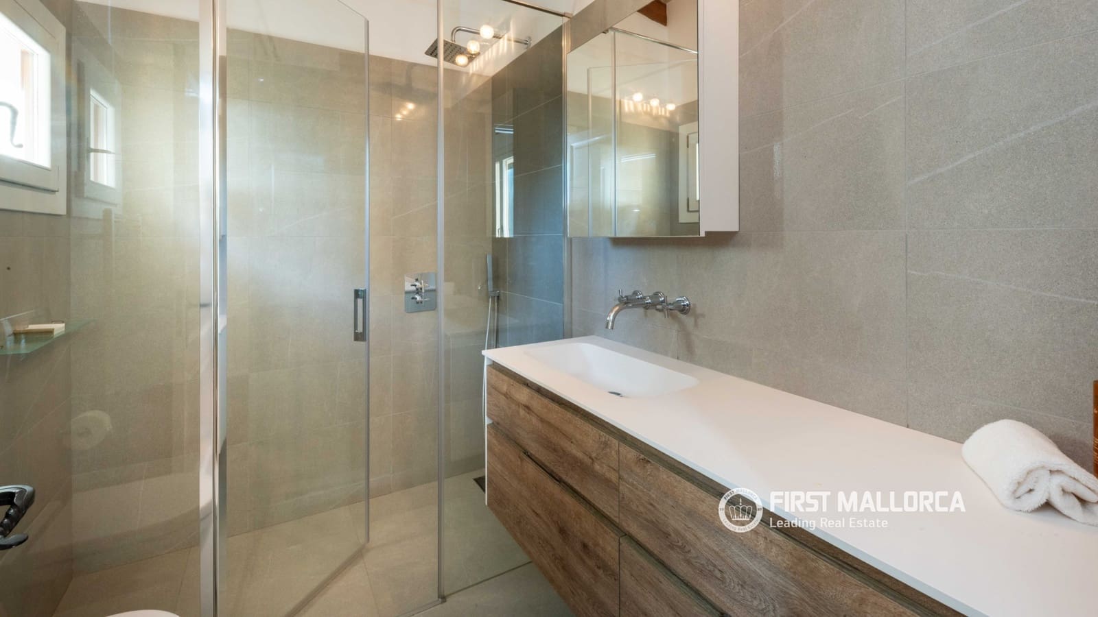 3 soverom Villa til salgs i Santa Ponsa med svømmebasseng garasje - € 2 550 000 (Ref: 9720943)